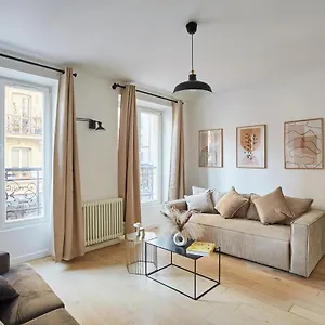 Center Of Le Marais By Prestige París